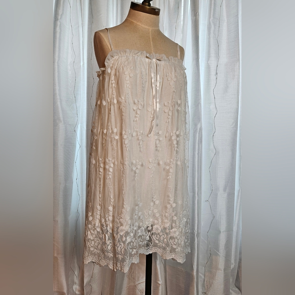 Romantic Design Studio Embroidered Mesh/Lace Bridal Babydoll Chemise
